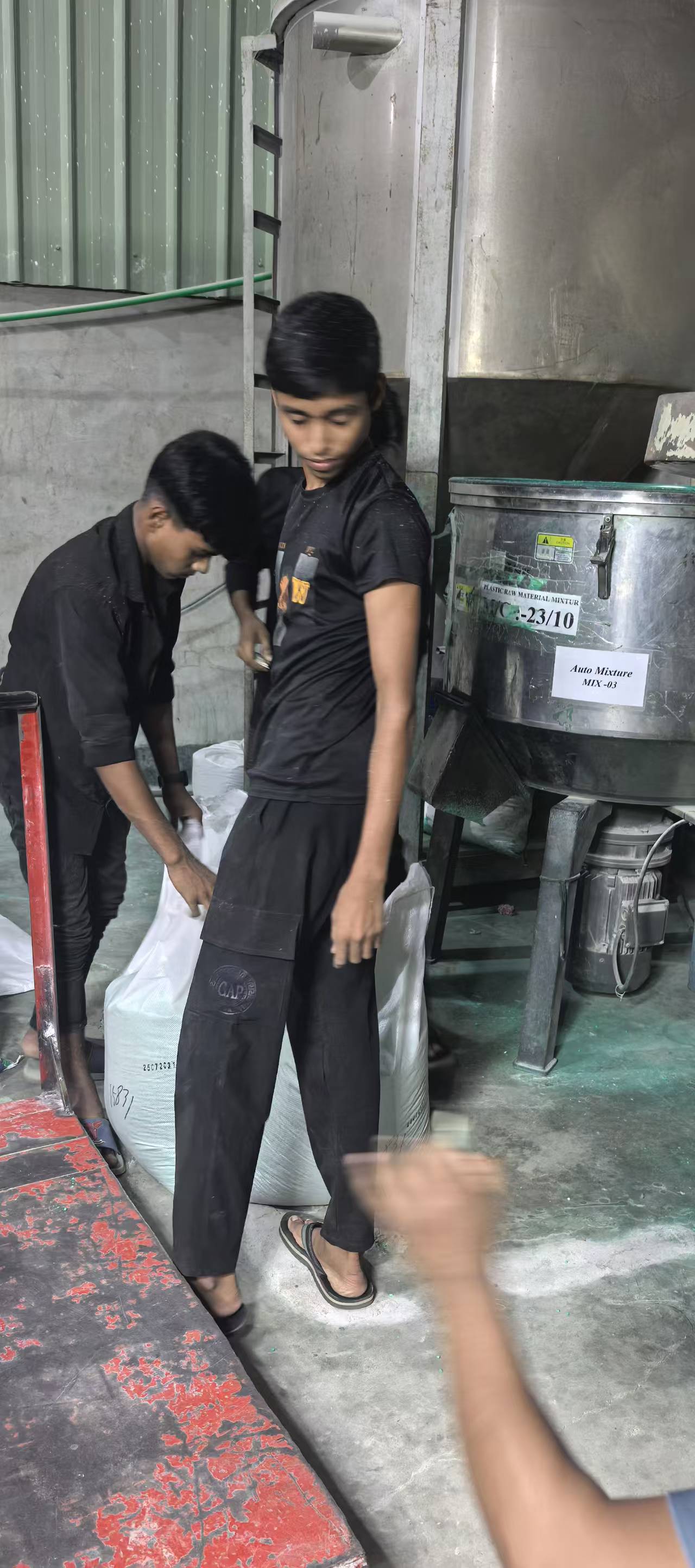 Production photos of Bangladesh factory-1.jpg